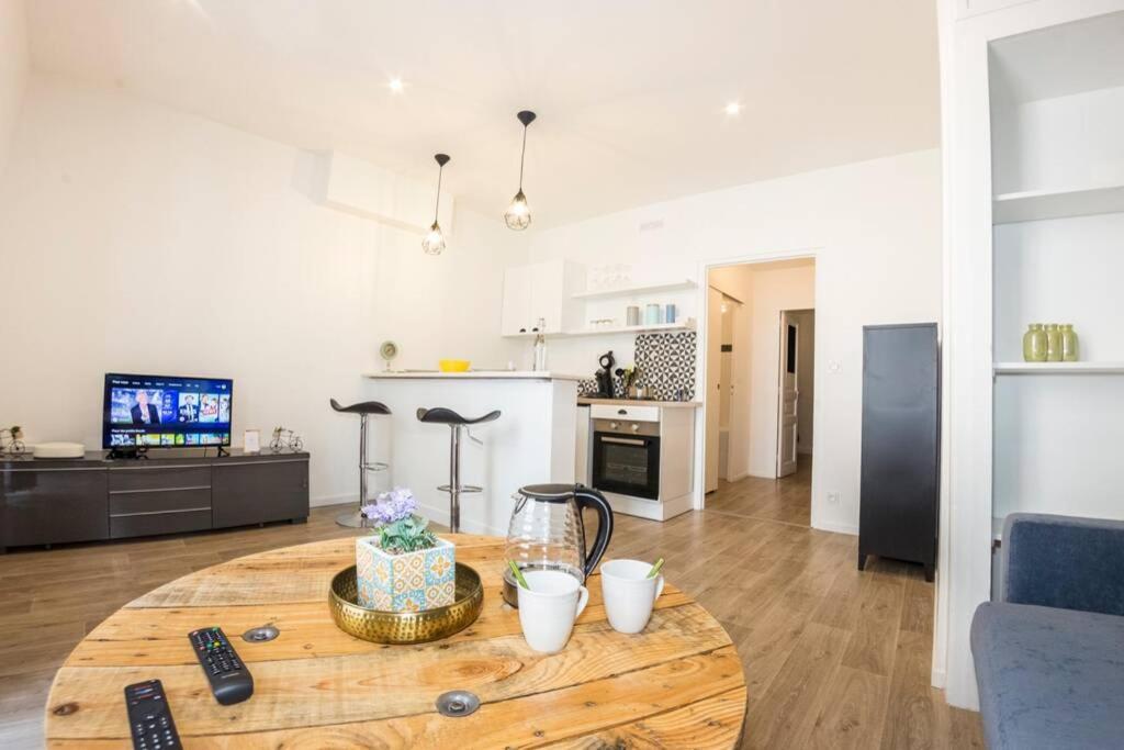L'Escale - Topdestination-Bourg - Centre Ville - Classe 3 Etoiles المظهر الخارجي الصورة